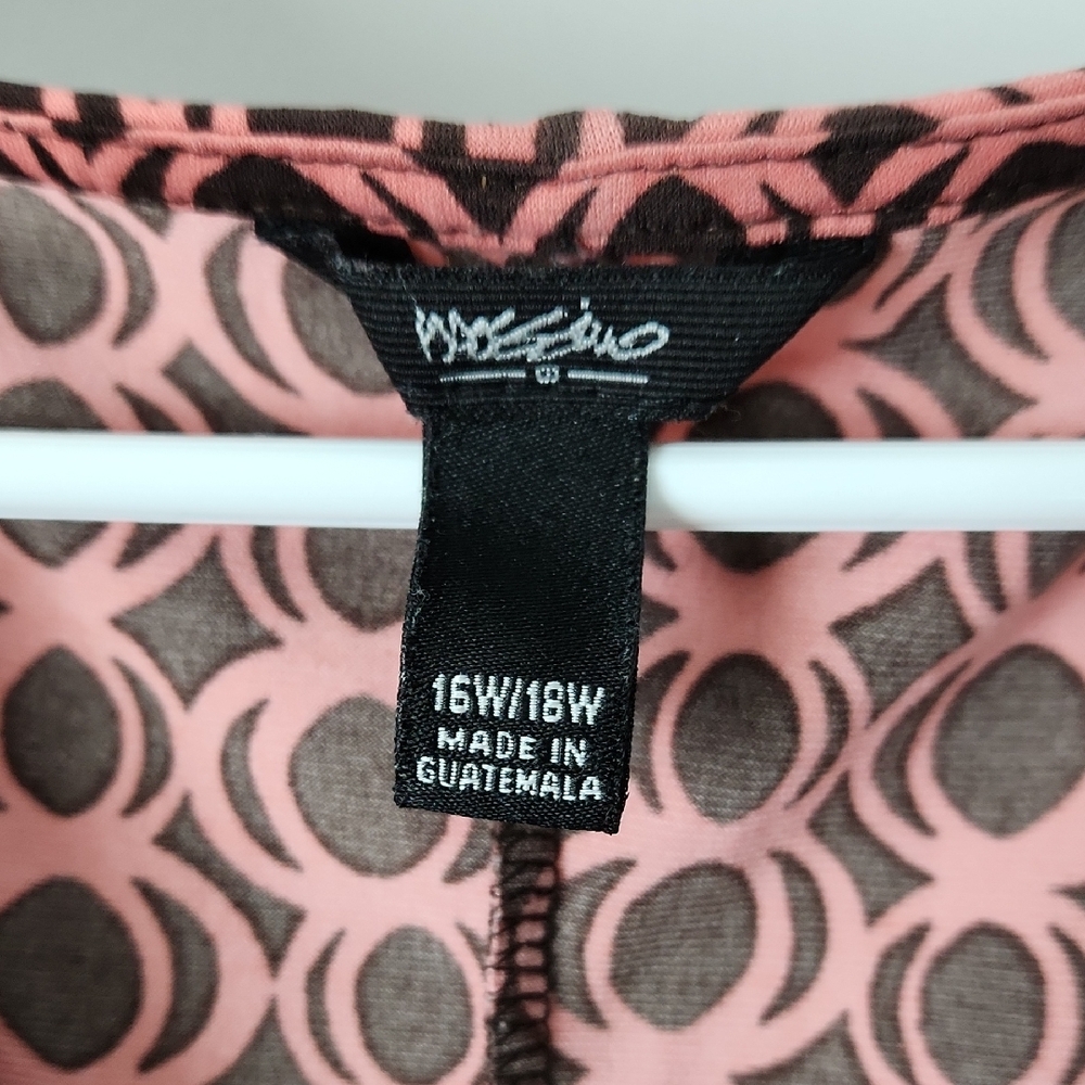 Chic Circle Patterned Midi Dress in Pink - Picture 2 of 6